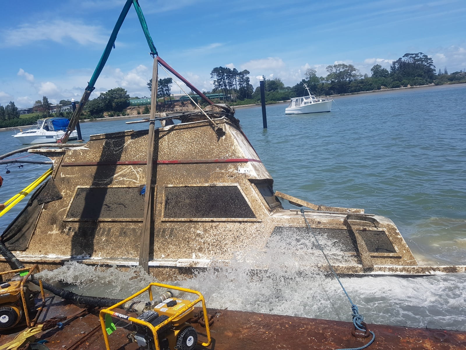 sunken boat recovery